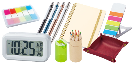 ボールペン、ノート、付箋などの文房具