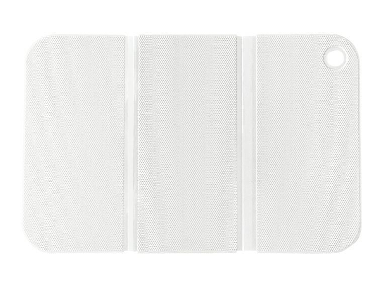 たためるまな板　三折りの広げた画像