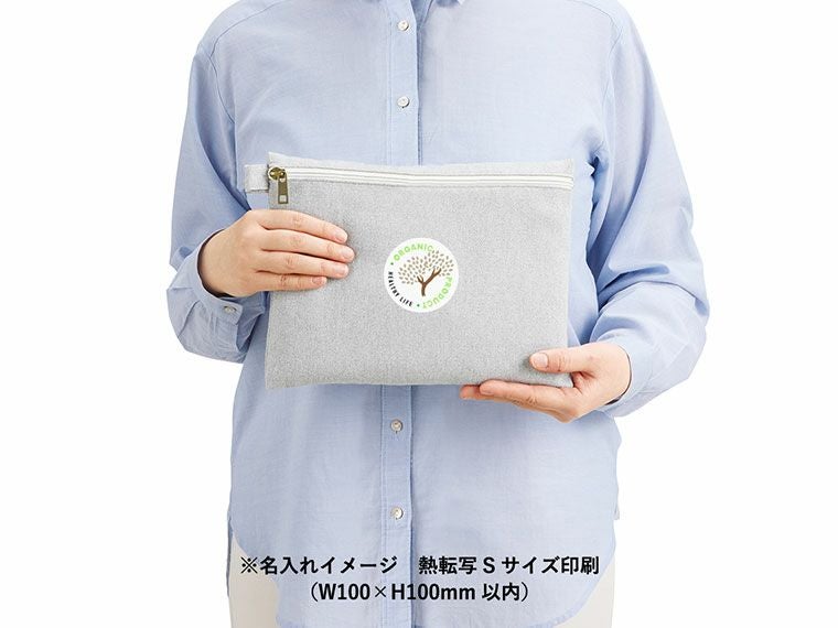 シャンブリックキャンバスフラットポーチ（L）の名入れイメージ画像