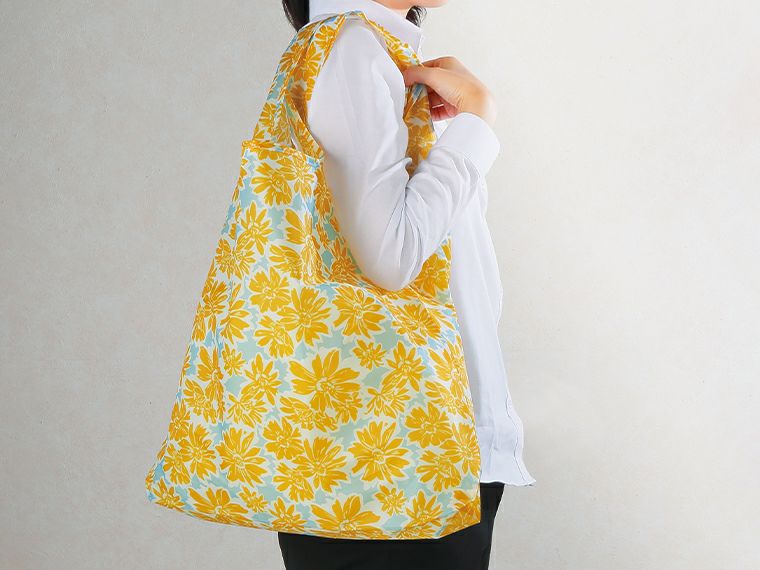 マニフルール マチ付きポータブルエコバッグの肩掛けイメージ画像