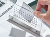 アクリル万年カレンダー使用イメージ