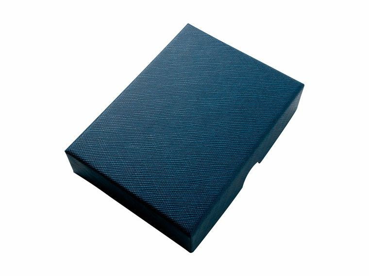 専用化粧箱入り