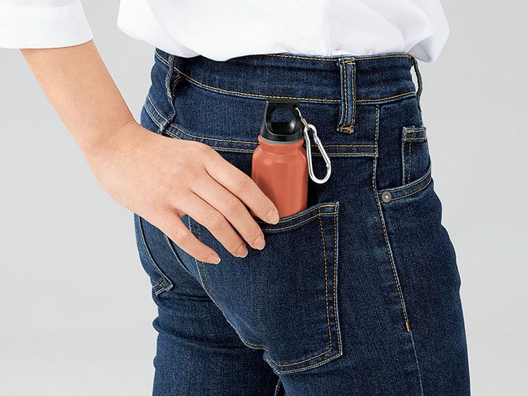 ズボン後ろポケットに携帯