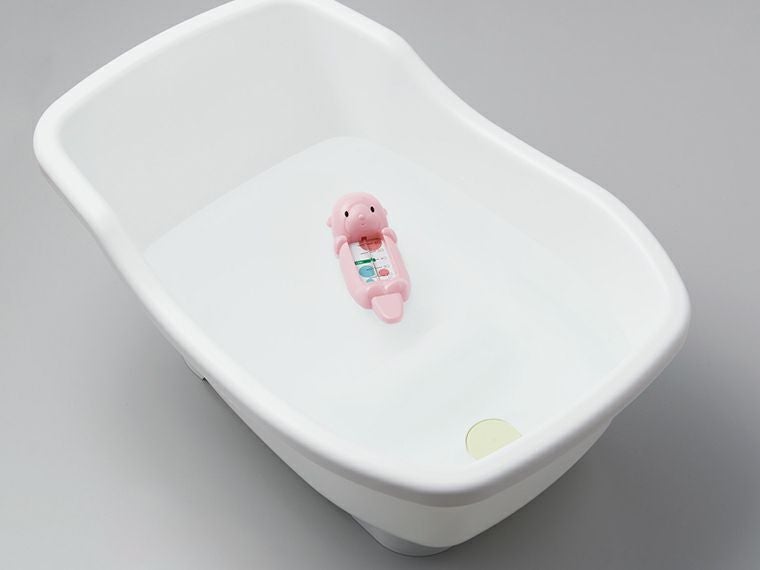 タニタ　湯温計　ラッコちゃん使用イメージ