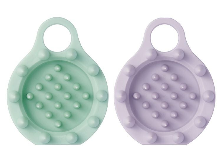 立て置き出来るフック穴付きシャンプースパブラシ商品画像