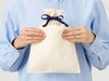 コットンカラーリボン巾着（M）の使用イメージ