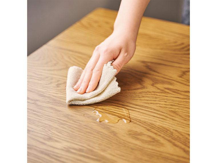 ボックス入り マイクロファイバークロス12枚の使用イメージ