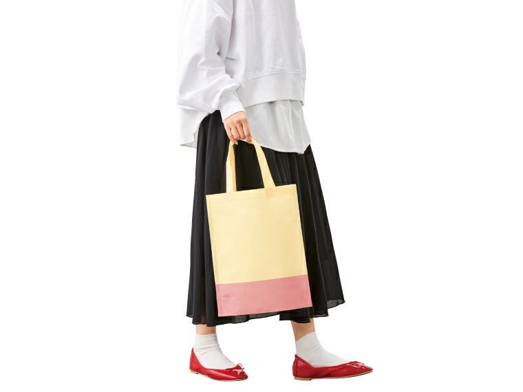 リル　再生PETガゼットマチ付A４トートの使用イメージ