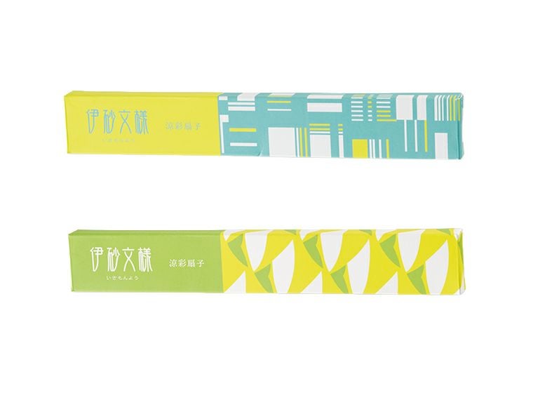 伊砂文様　涼彩扇子は扇子のデザインとリンクした化粧箱入りです。