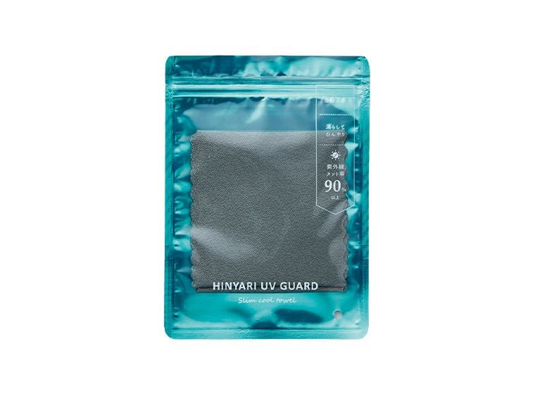 ヒンヤリUVガード スリムクールタオルはジッパーケース入りです。