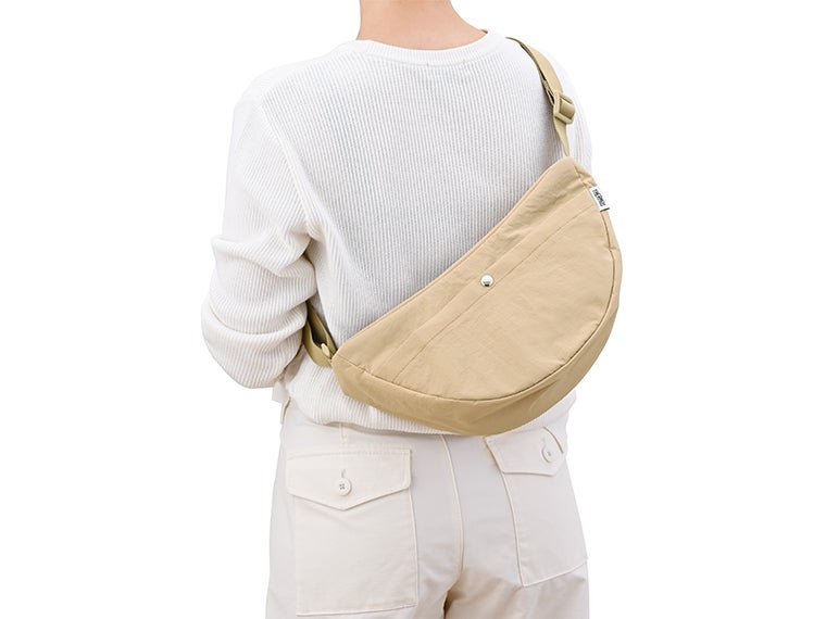 サーモス(THERMOS)RFM-003 保冷ショルダーバッグの使用イメージ