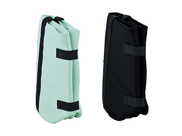 サーモス(THERMOS)RFQ-036保冷ビッグトートバッグは使わない時は薄くできて収納しやすいです。