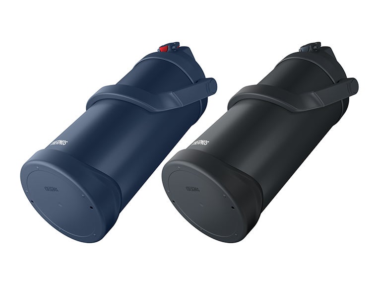 モス(THERMOS)FJQ-3001真空断熱スポーツジャグ 3Lの底にはカバーが付いているので直置きもしやすいです。