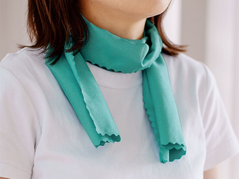 ひんやりスカーフの使用イメージ