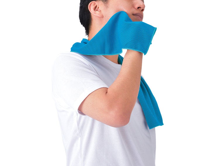 涼感タオルの使用イメージ