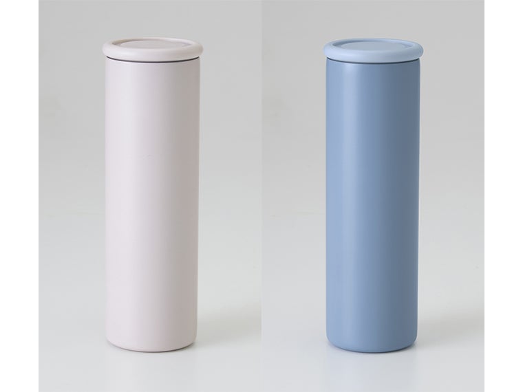 イーミオ／ポータブル氷のうは2色をアソートでお届けいたします。