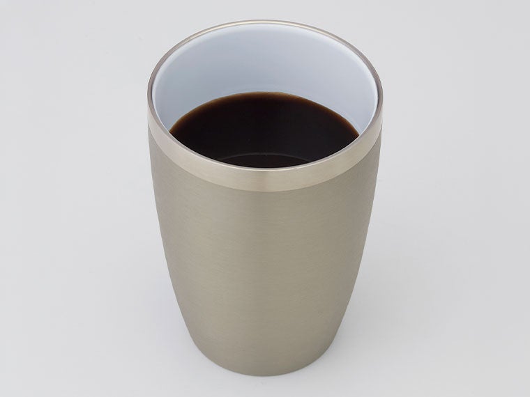 セラミック加工ステンレス断熱タンブラー420mlの内側はセラミック加工が施されているので金属臭がしません。