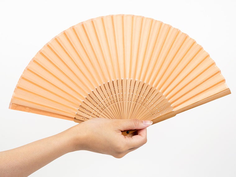 涼風和扇子の使用イメージ