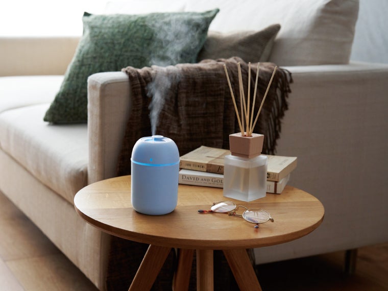 スムースライン　卓上加湿器の使用イメージ