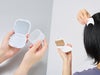 コーム付コンパクトミラー　スクエアの使用イメージ画像。