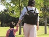 RB-02 3WAYリュックバッグはお子様と手を繋いで歩けます。